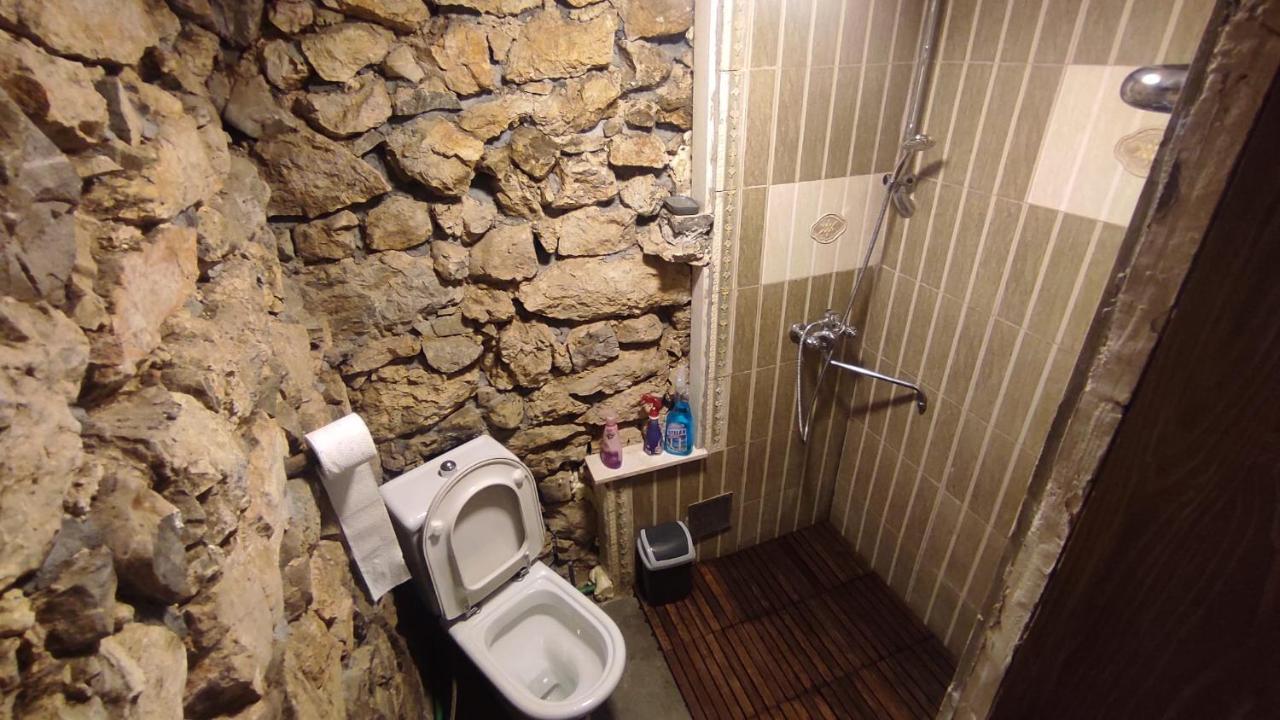 Na Krovu Svijeta Gornji Lukomir Luaran gambar